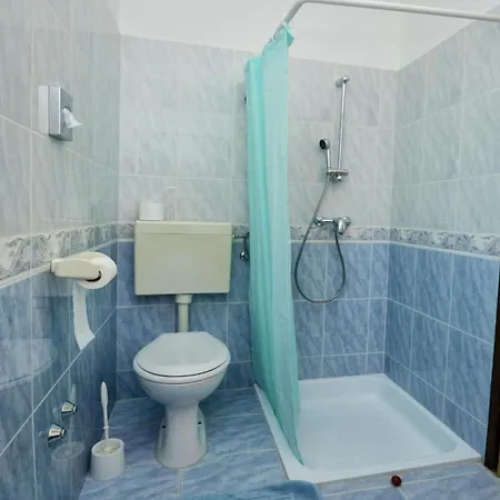דירה Nettes In Valica Mit Grossem Garten By Interhome Mazurija